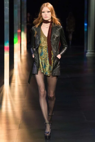 Look 8